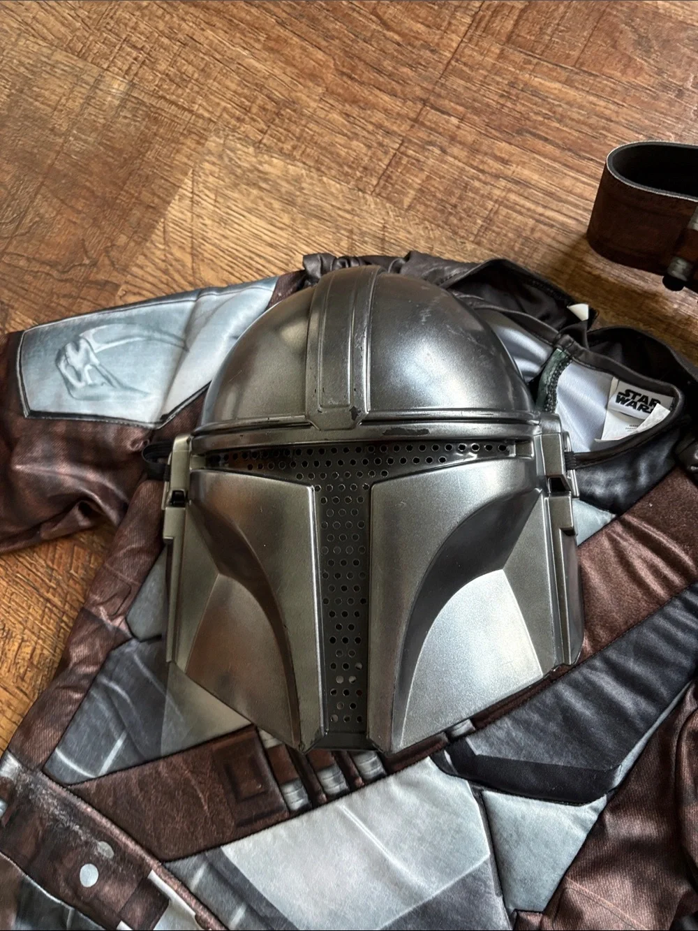 Official Star Wars Mandalorian Costume with Cape and Helmet